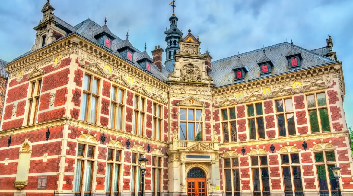 Dünyada İlk 100'e Giren Hollanda'nın 6 Prestijli Üniversitesi